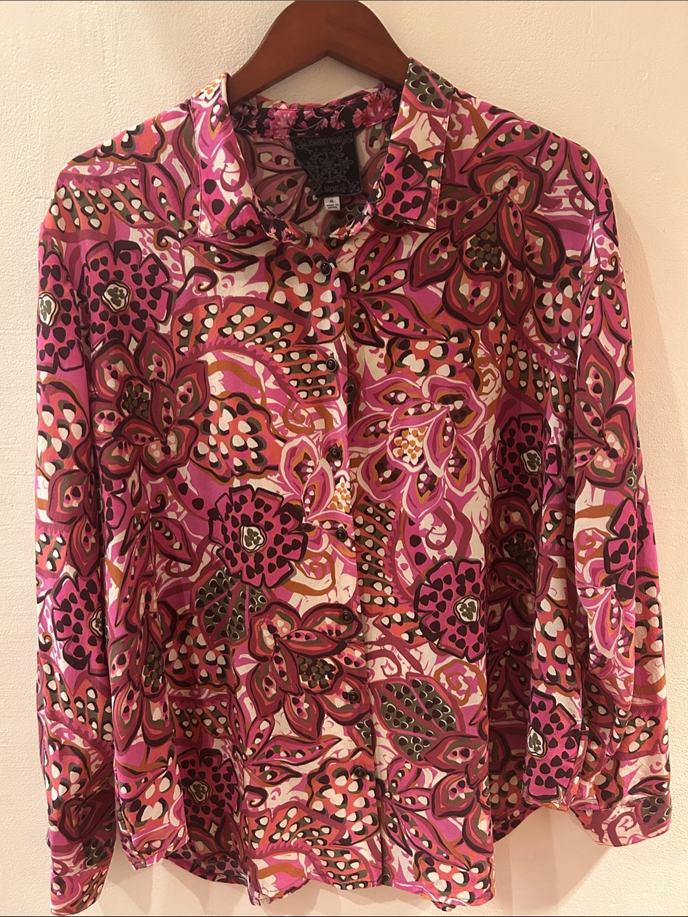 Johnny Was Silk Pink Floral Paisley Button-Up Shirt